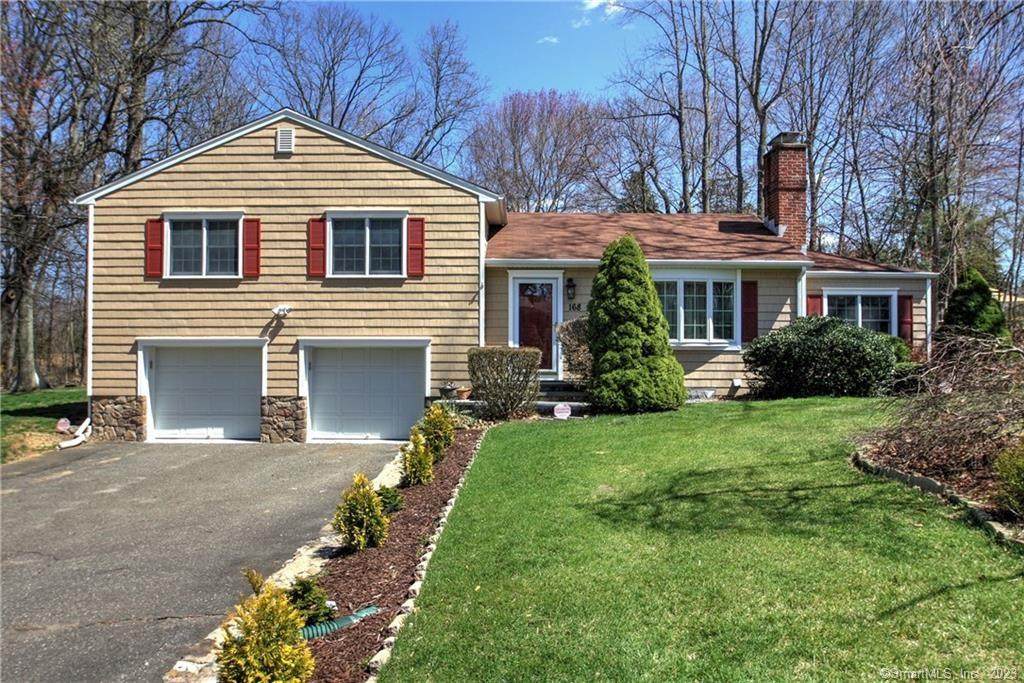 168 Tanglewood Road - Photo 1