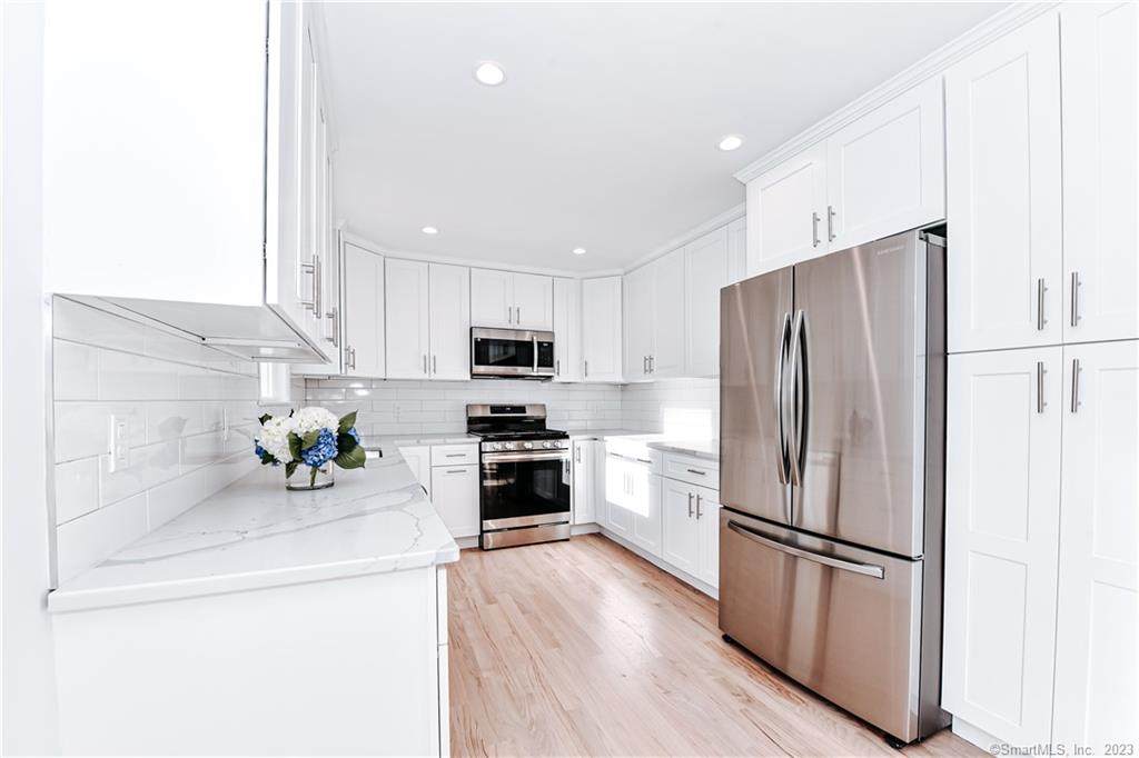98 Bertrose Avenue - Photo 1