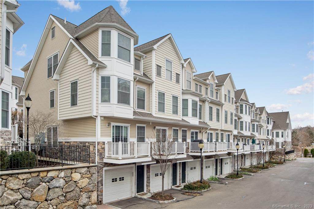 85 Camp Avenue - Photo 1