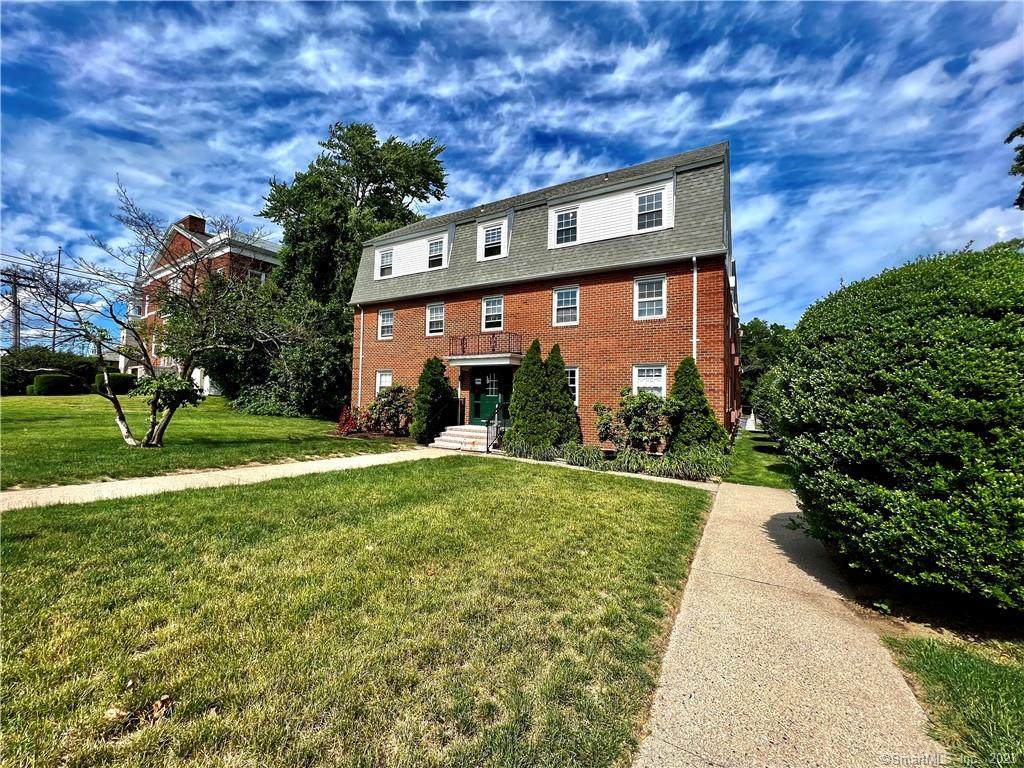 2580 Main Street - Photo 1