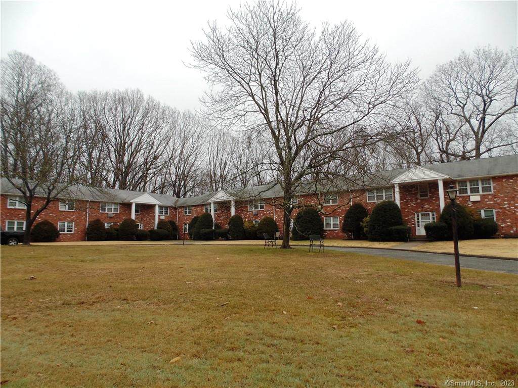 124 Country Club Road - Photo 1