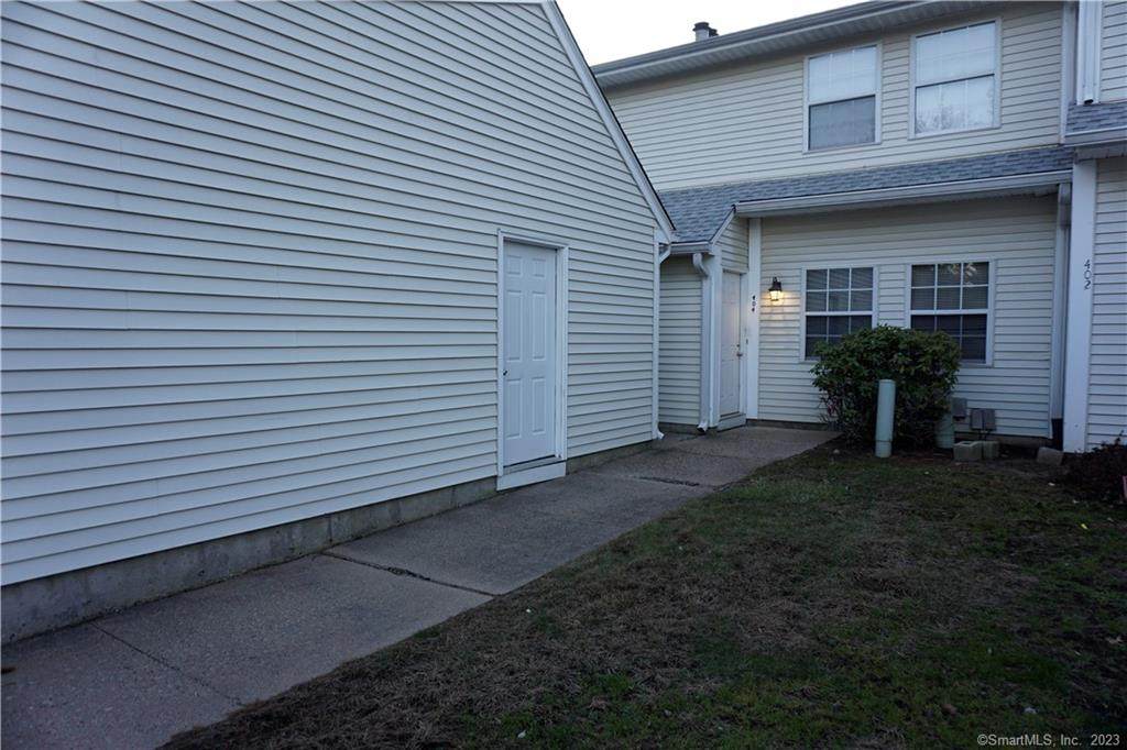 404 Spring Meadow Road - Photo 1