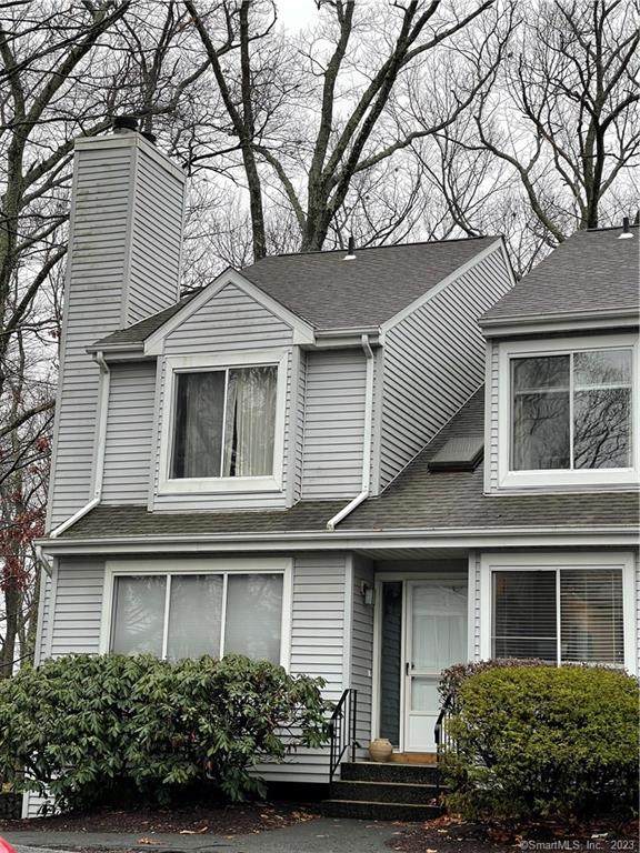 20 E Pembroke Road - Photo 1