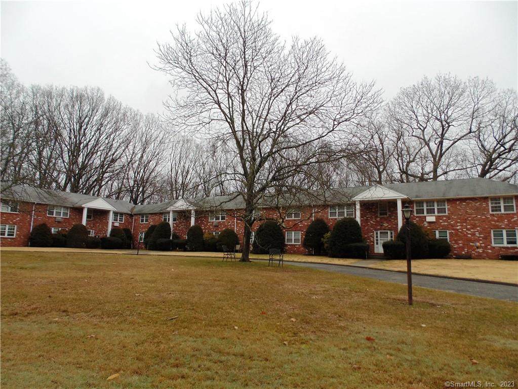 122 Country Club Road - Photo 1