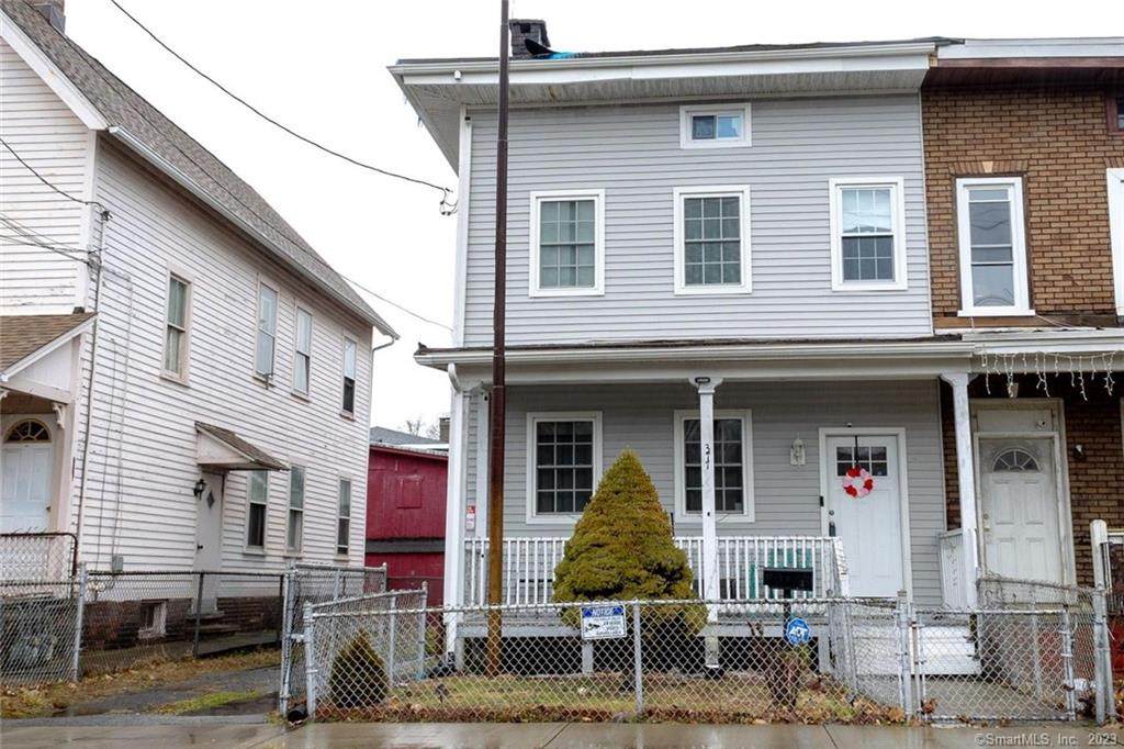 377 Nichols Street - Photo 1