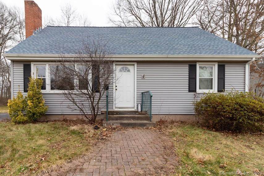 16 Douglas Circle - Photo 1