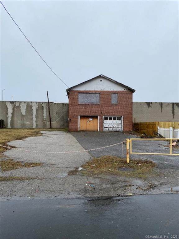 237 Smith Street - Photo 1