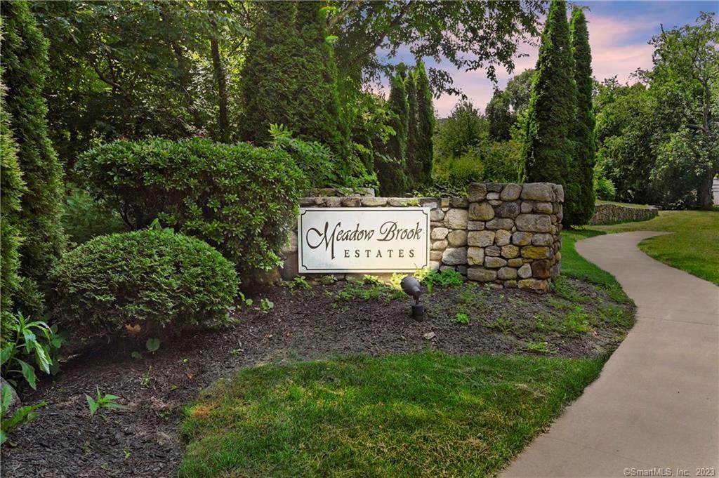 322 Spruce Hill Drive 322, Oxford, CT 06478 (MLS 170606103) Coldwell Banker Premiere Realtors