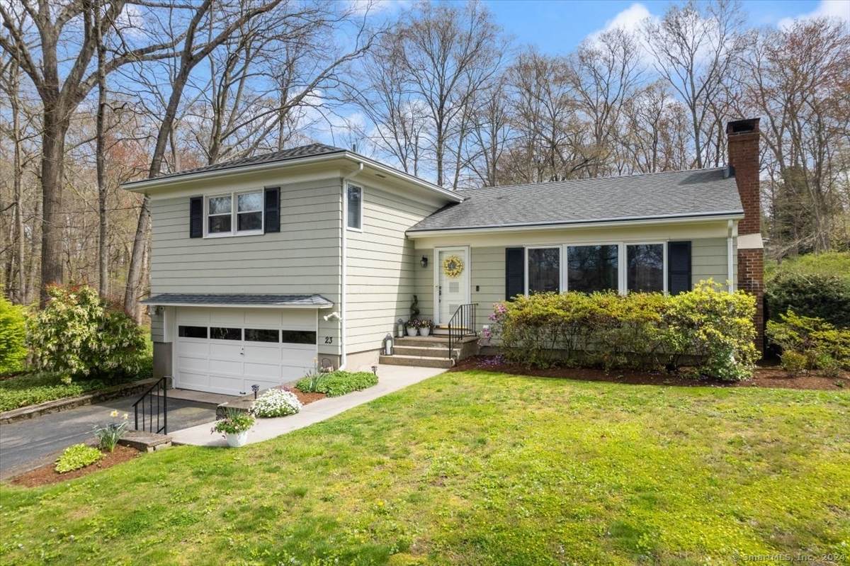 23 Laurel Road - Photo 1