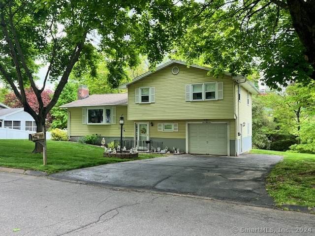 154 Wayne Lane - Photo 1