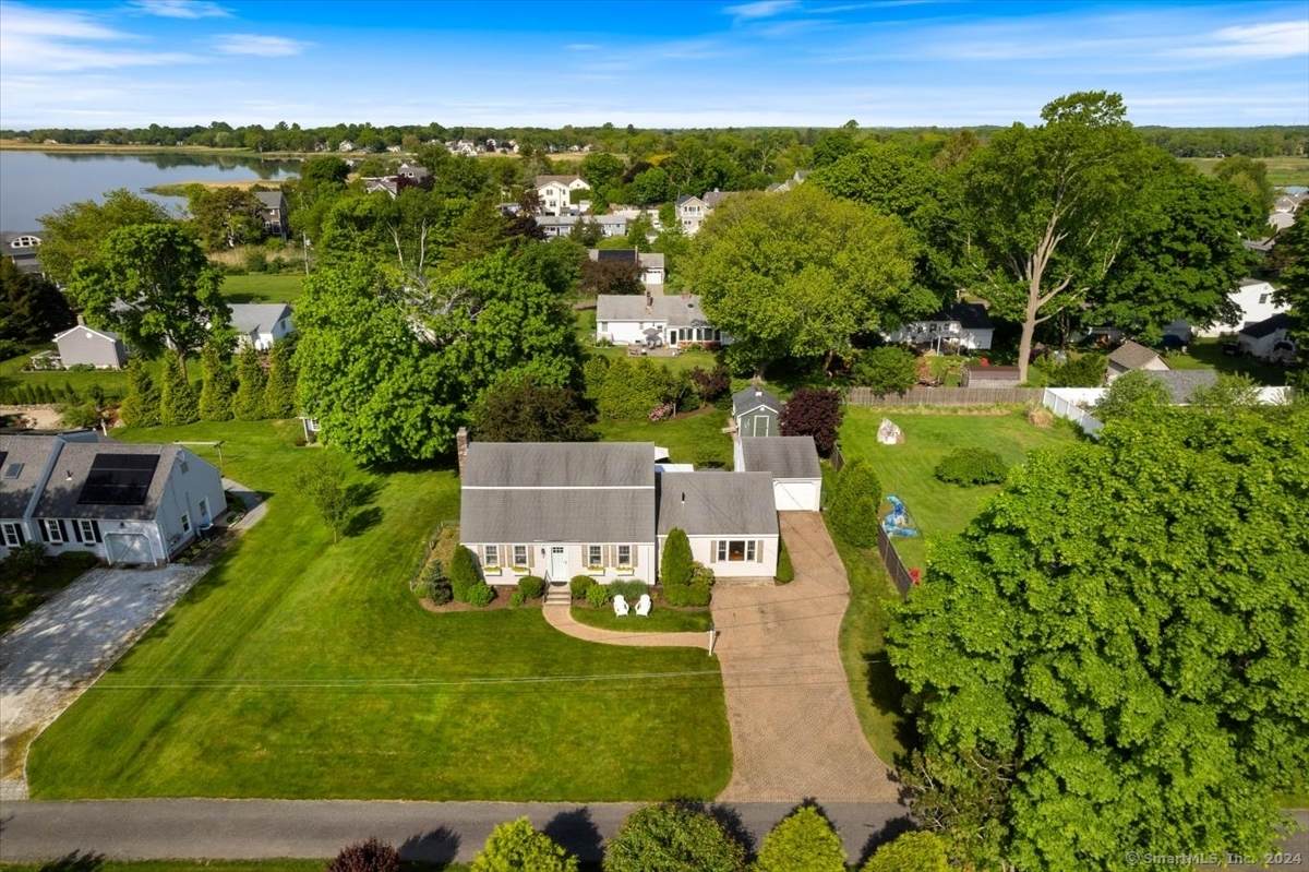 4 Dana Drive - Photo 1