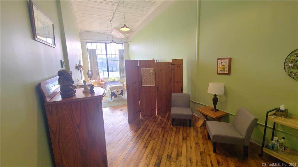 642 Hilliard Street - Photo 1