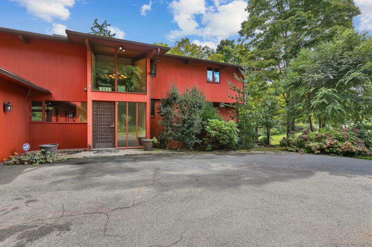 259 Maple Road - Photo 1