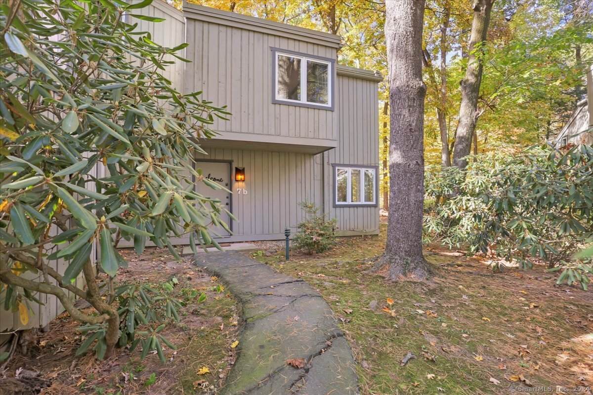 7 Lyle Court - Photo 1