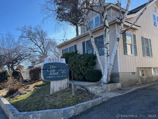 506 Old Stratfield Road - Photo 1