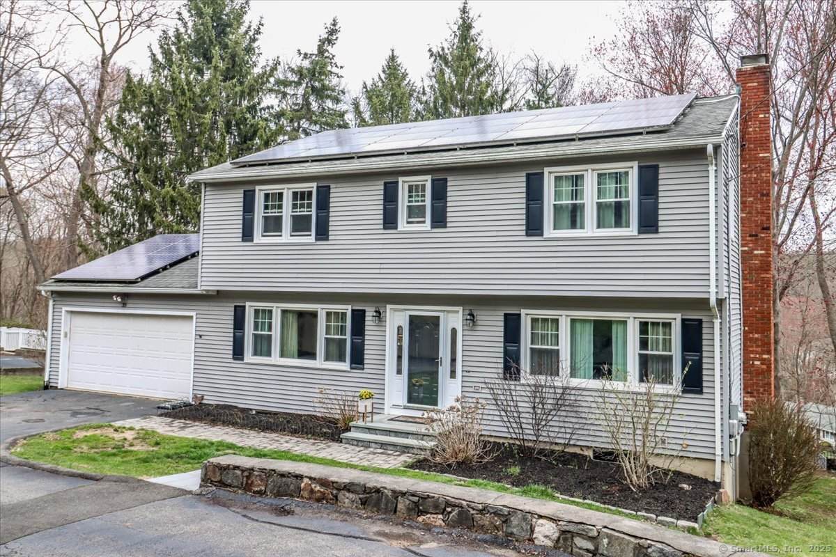 33 Rexview Circle - Photo 1