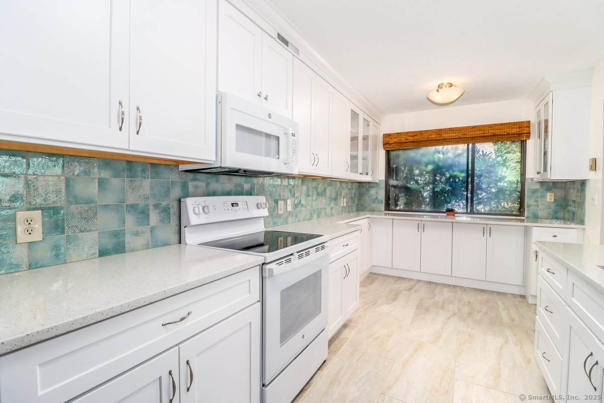 920 Heritage Village - Photo 1