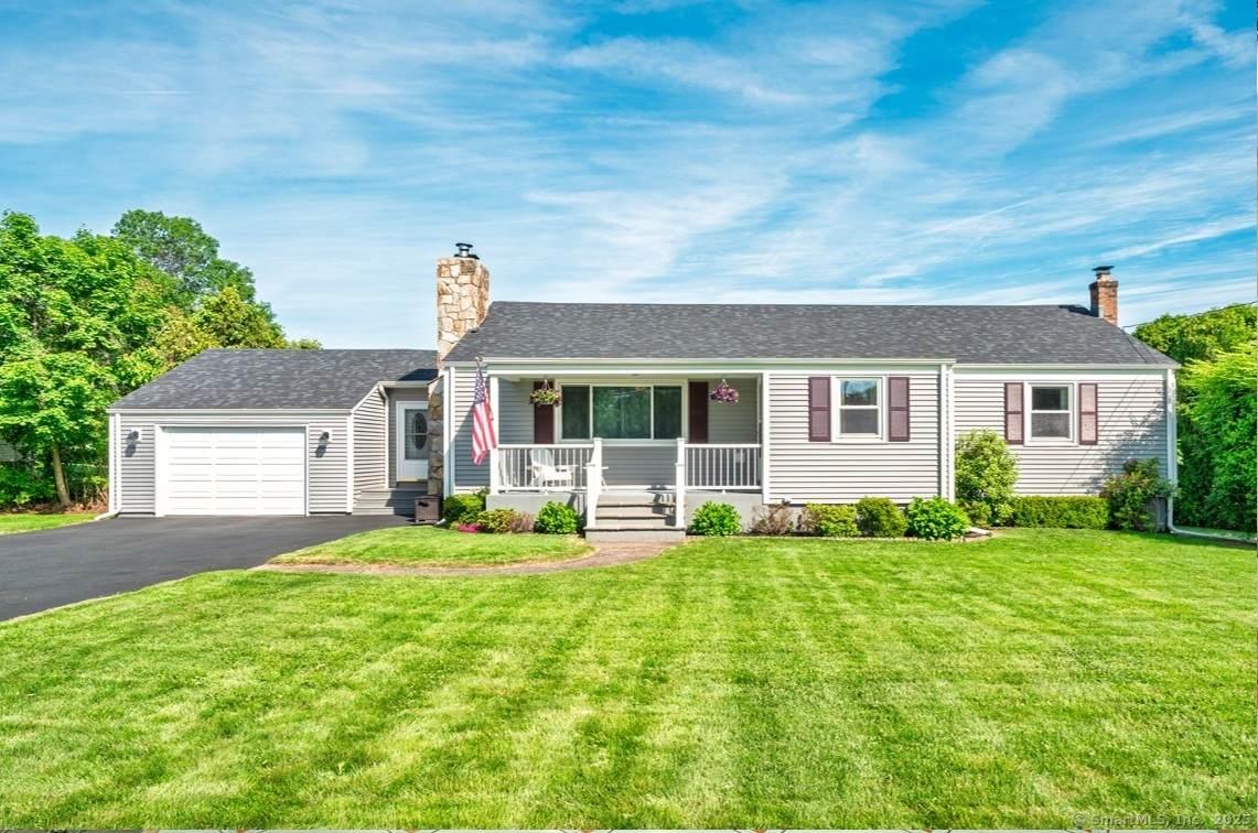 995 Maple Street - Photo 1