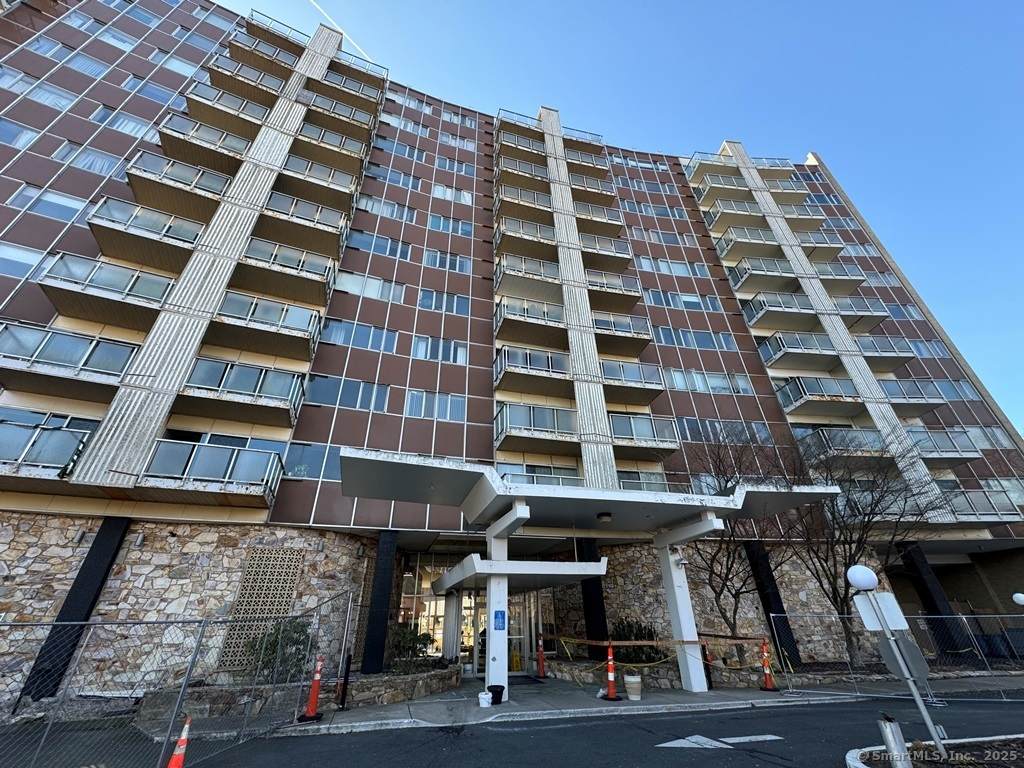 30 Woodland Street - Photo 1