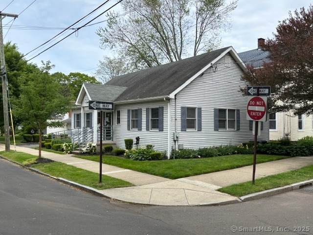 65 Anderson Street - Photo 1