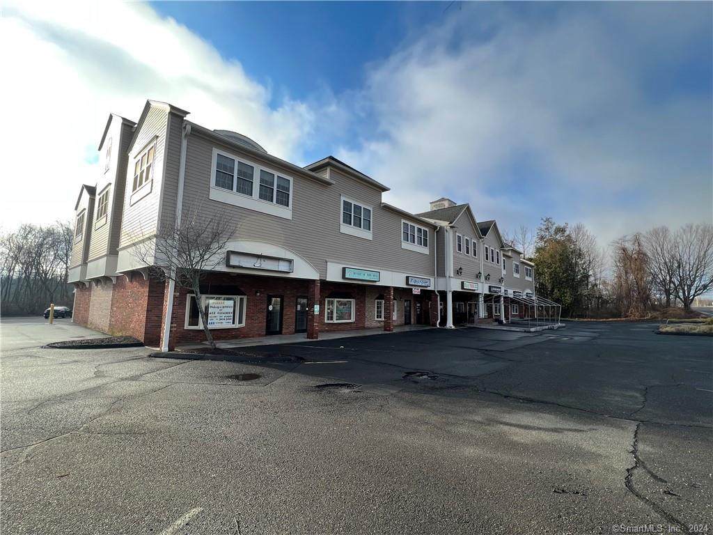 500 Monroe Turnpike - Photo 1