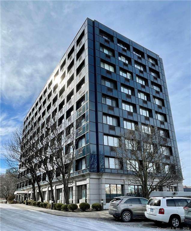 300 Broad Street - Photo 1