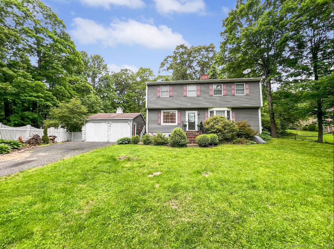 28 Blakeman Drive - Photo 1
