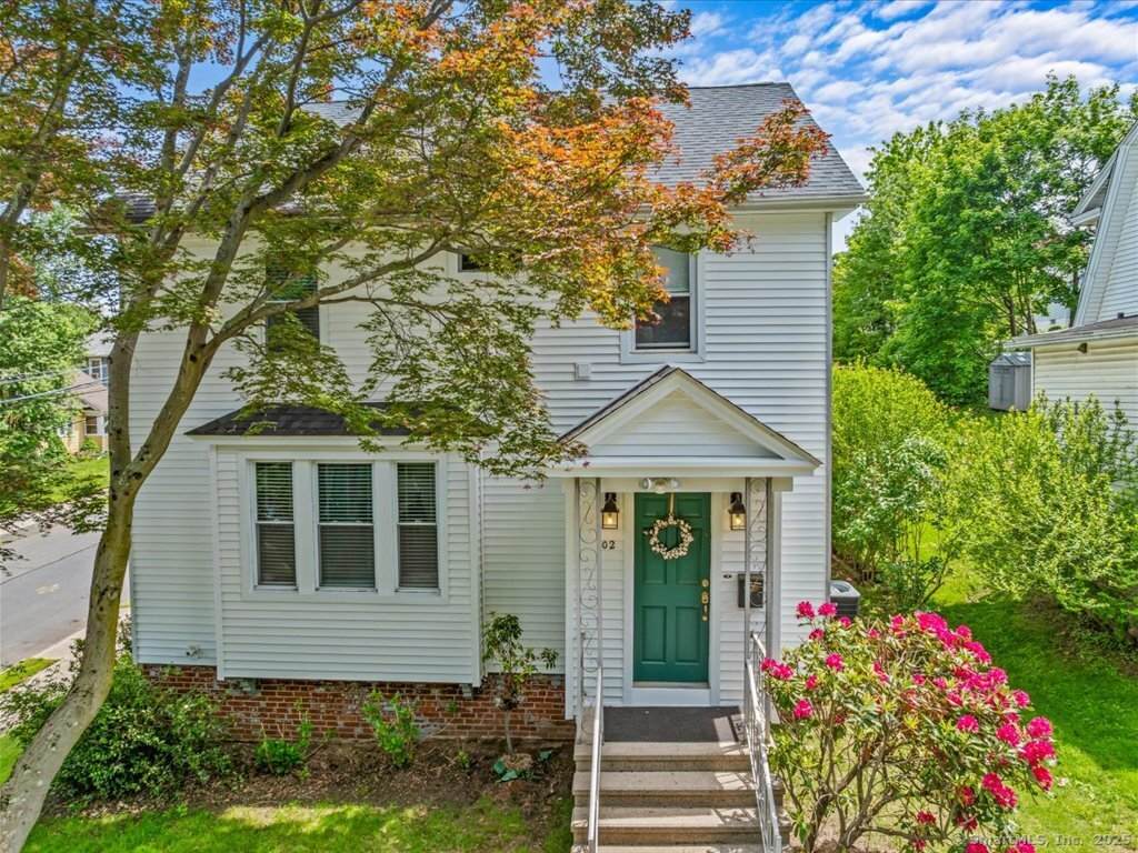 102 Columbus Avenue - Photo 1