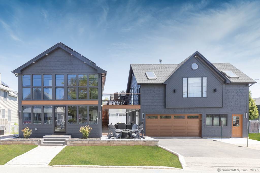 48 Swan Avenue - Photo 1