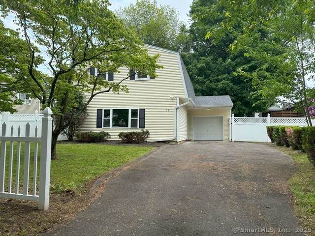 12 Southwind Drive - Photo 1