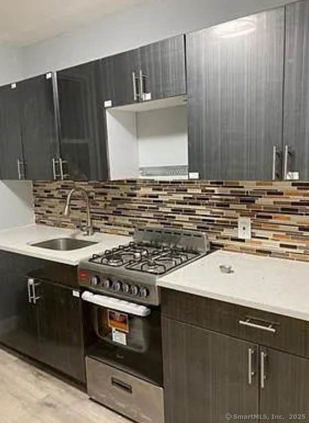 1322 Stratford Avenue - Photo 1