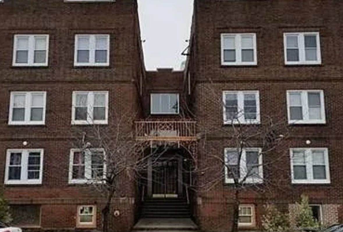 240 William Street - Photo 1