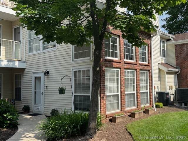 108 Carriage Crossing Lane - Photo 1