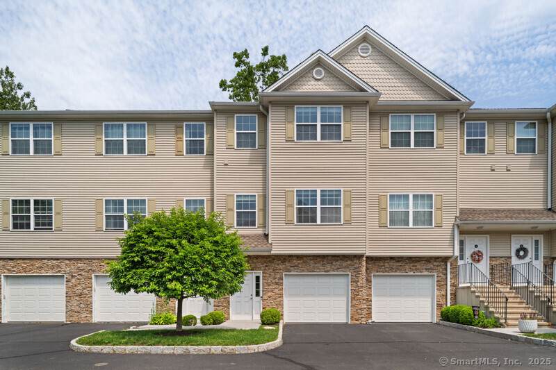 3 Riverview Court - Photo 1
