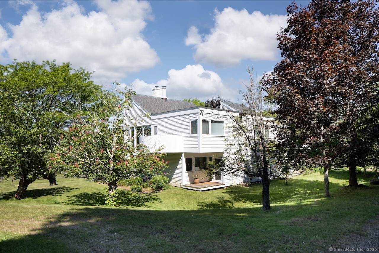 52 Cooper Hill Road - Photo 1