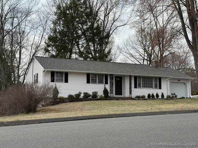 90 Diane Drive - Photo 1