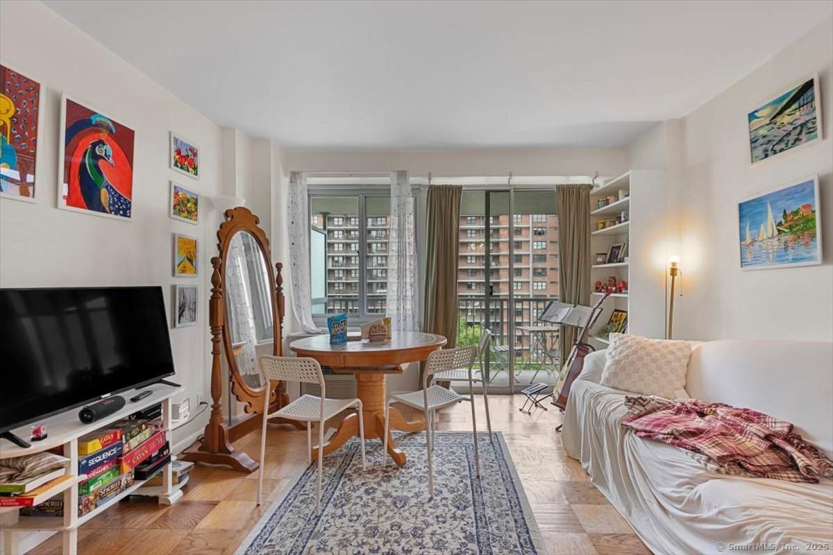 100 York Street - Photo 1
