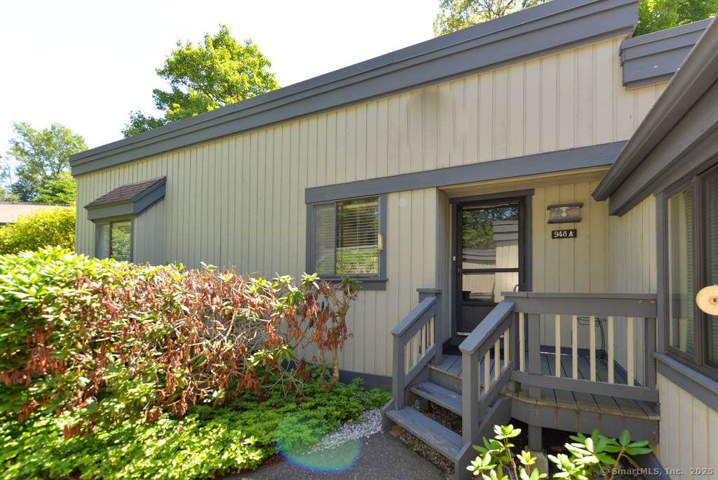 948 Heritage Village - Photo 1