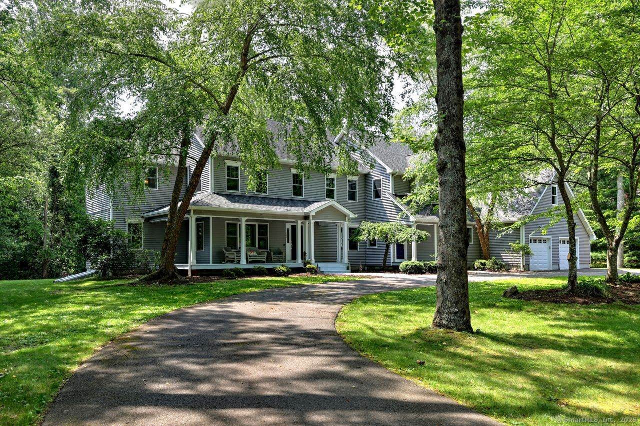 105 Brinsmayd Avenue - Photo 1