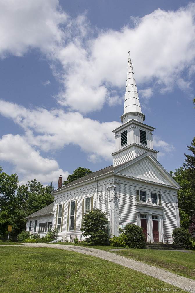 685 Kent Road - Photo 1