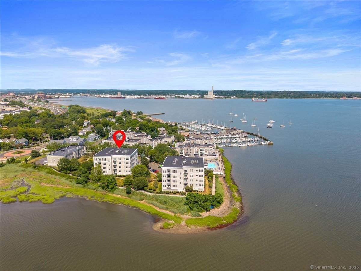 200 Harbour Close - Photo 1