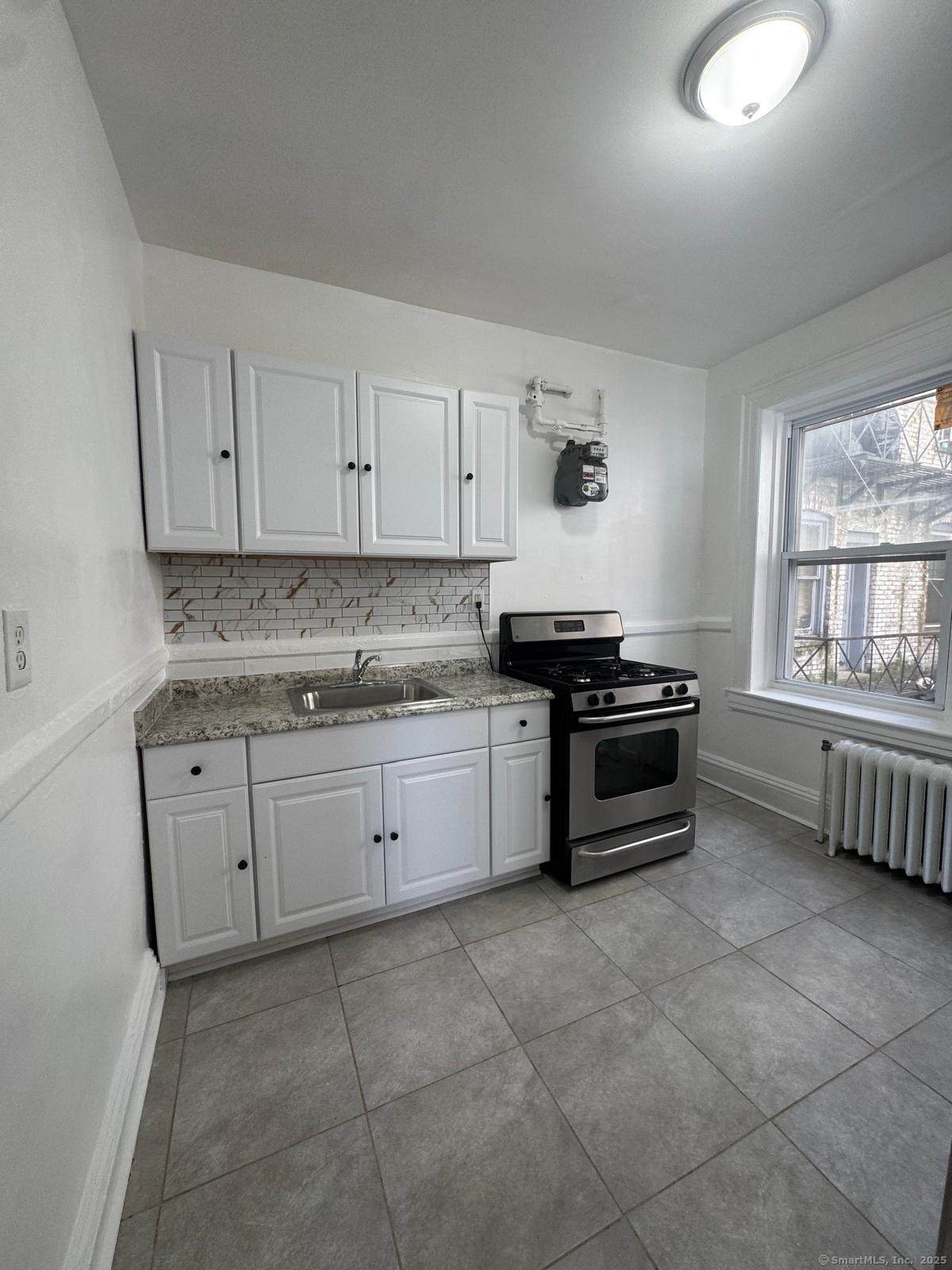 785 Hancock Avenue - Photo 1