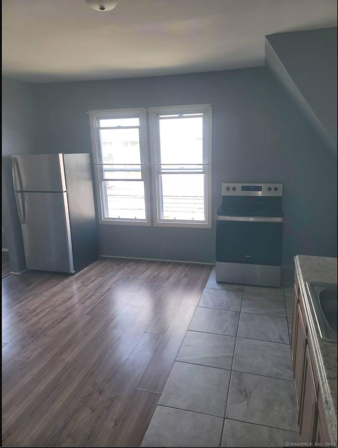 137 Adelaide Street - Photo 1