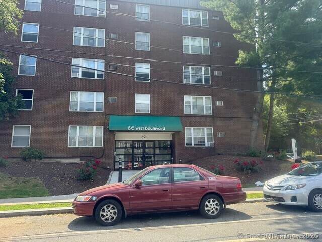 873 West Boulevard - Photo 1