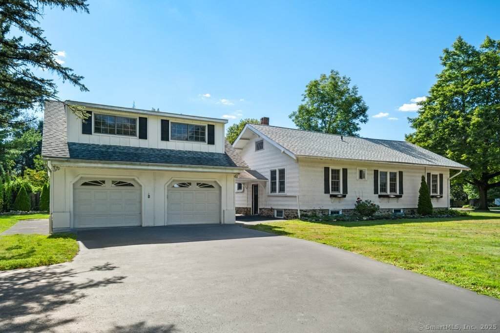 18 Glover Avenue - Photo 1