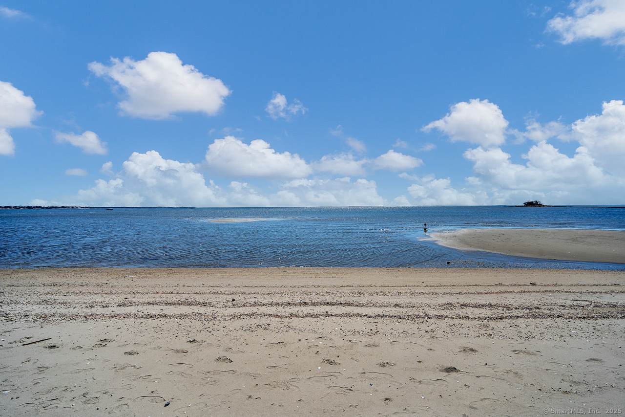 158 Captains Drive - Photo 1