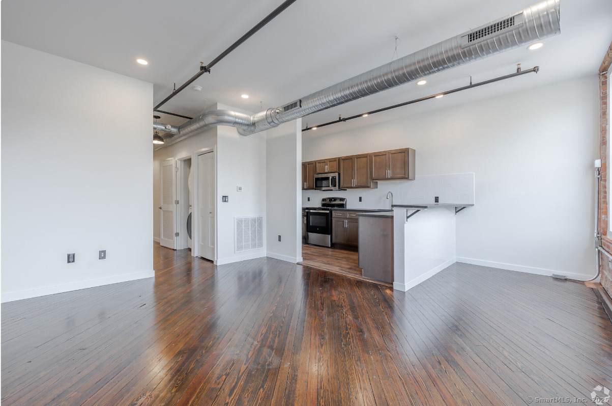 424 Main Street - Photo 1