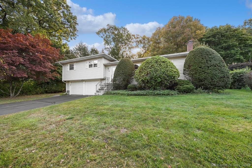 310 Parklawn Drive - Photo 1