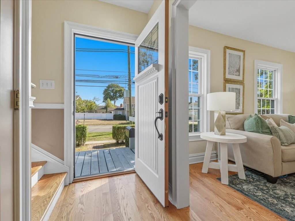 217 Huntington Road - Photo 1