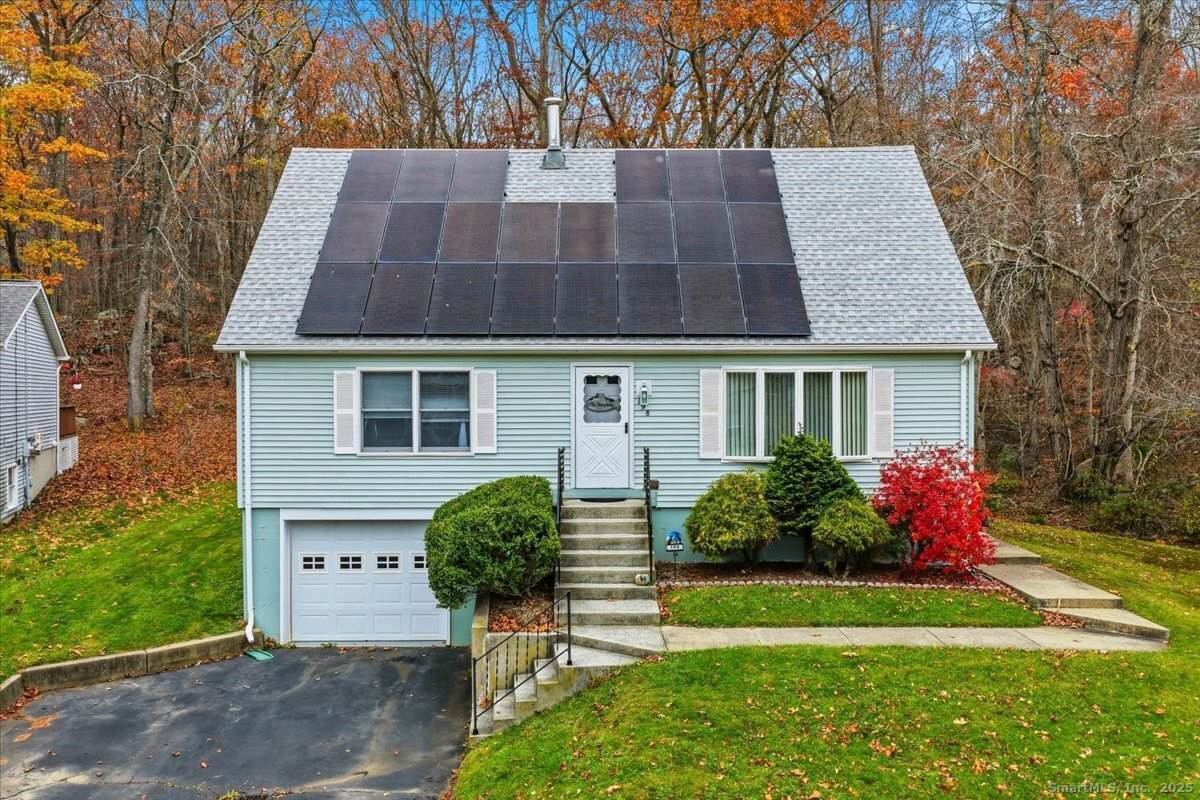 198 Dartmouth Drive - Photo 1